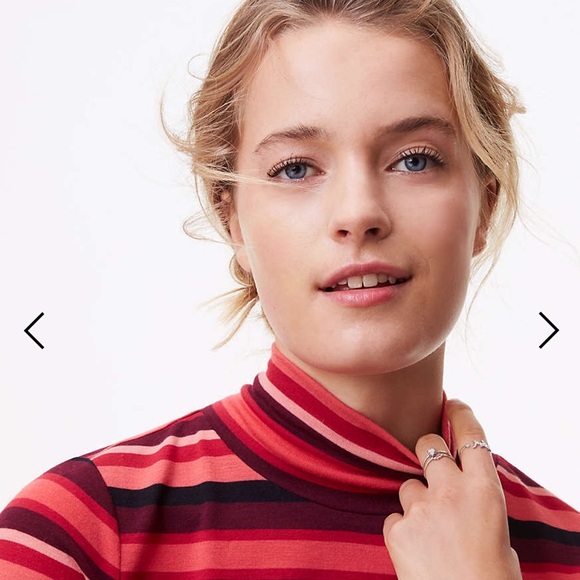 SOLD!!!   💝NWT Ann Taylor LOFT Red Striped Turtleneck Tee - Picture 2 of 6